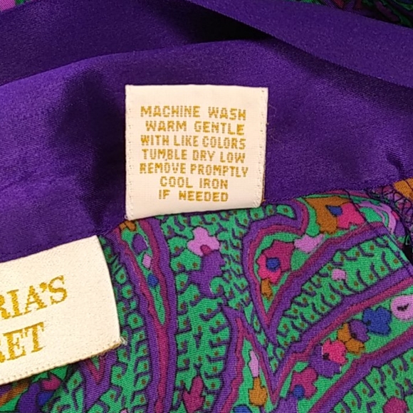 Victoria's Secret chemise and robe matching set - Picture 12 of 14